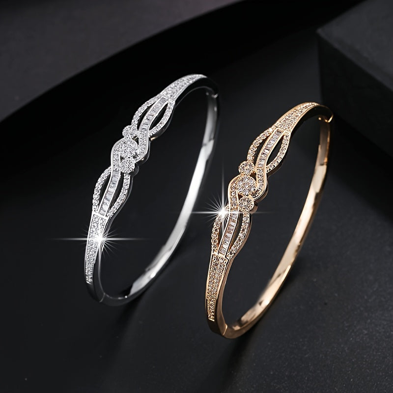 Elegant Golden-Tone Bracelet