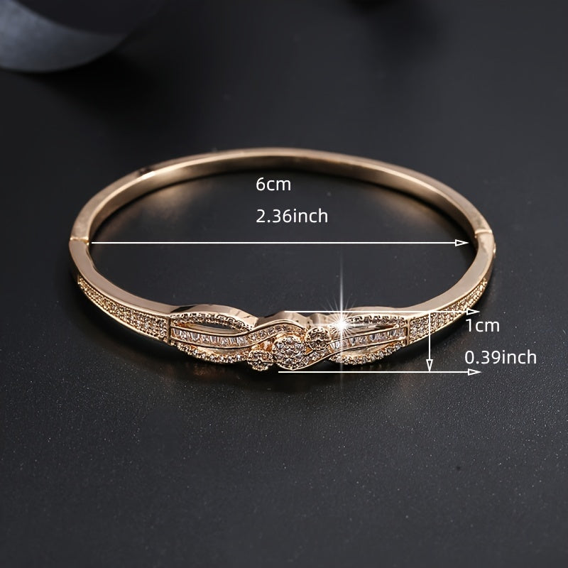 Elegant Golden-Tone Bracelet