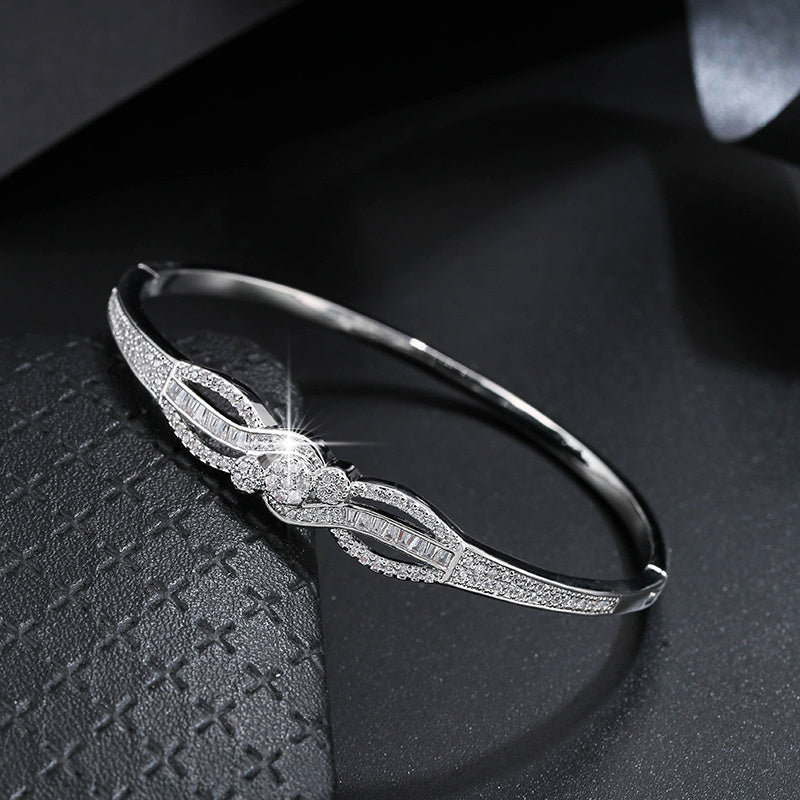 Elegant Golden-Tone Bracelet